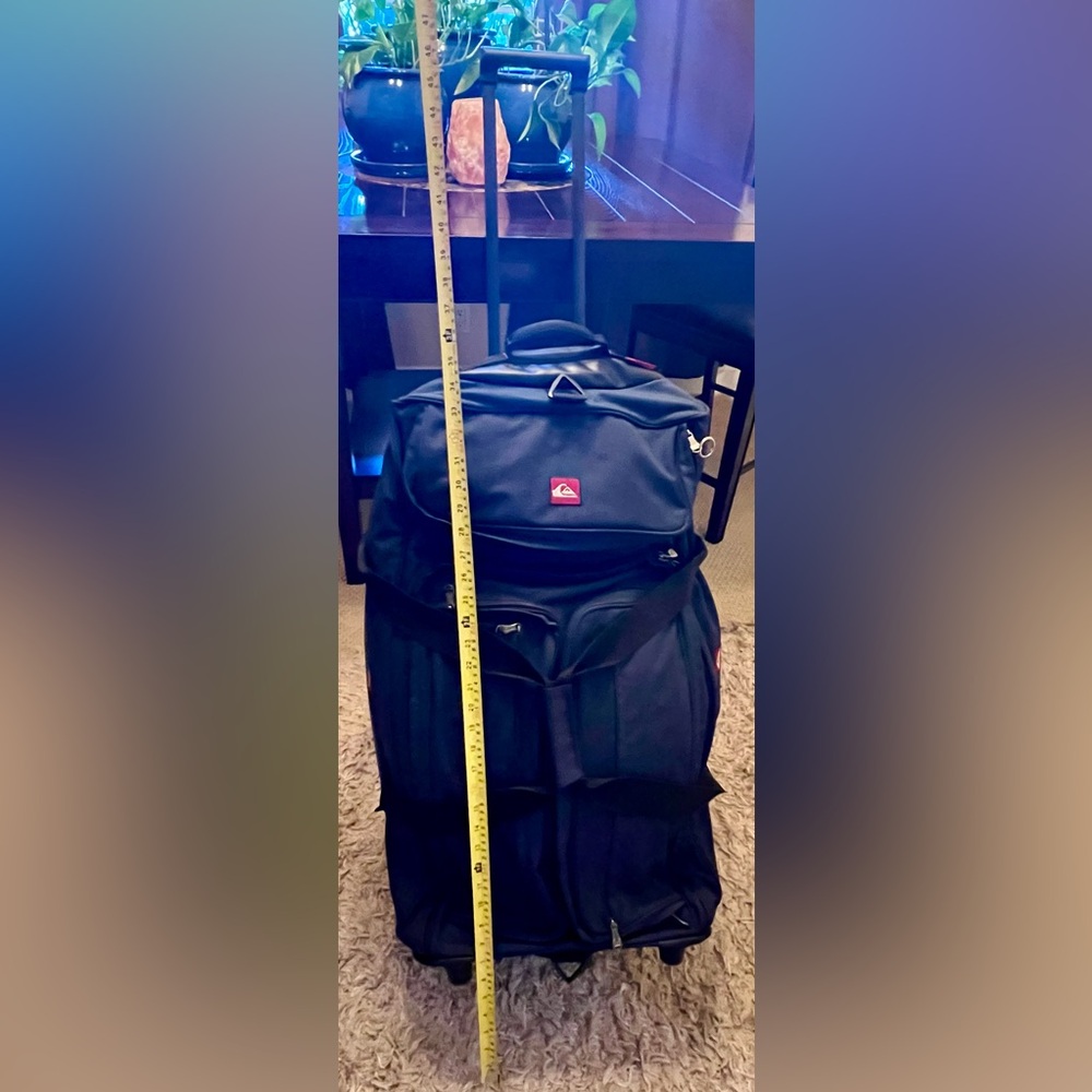 Quiksilver Navy Blue Rolling Duffle Bag